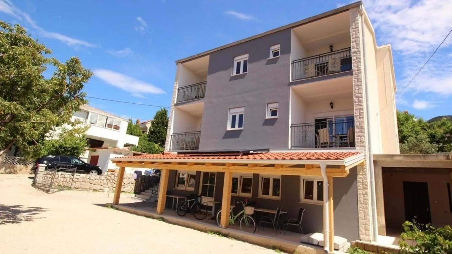 Tolle Wohnung In Baska Mit Eigenem Balkon Croatia