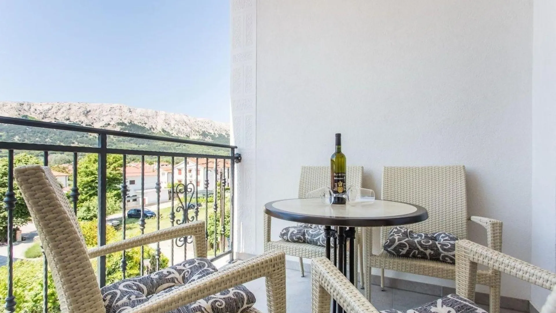 Tolle Wohnung In Baska Mit Eigenem Balkon 0*, Baska (Krk) Croatia